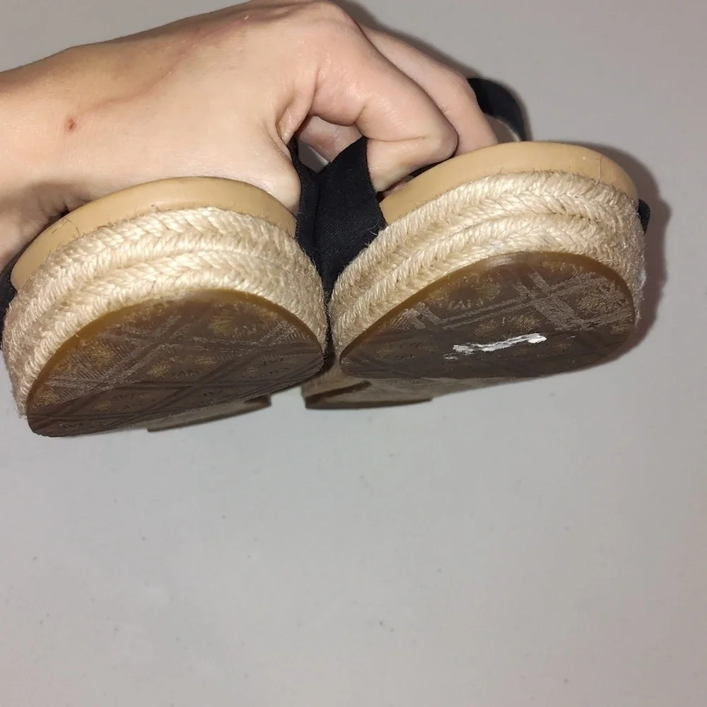 UGG Joslyn Espadrille Wedge Sandal | Black | Size 10